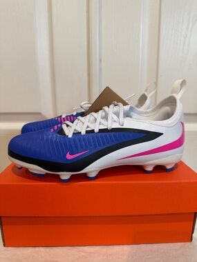 NWT.Nike Girls Jr Phantom 6 Low Firm Ground Soccer Cleats Blue Pink White Sz 4.5